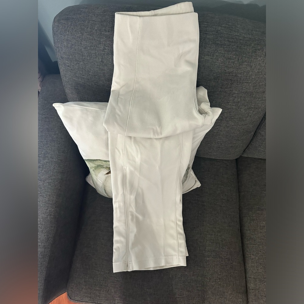 Lululemon ribbed track pant, size 10